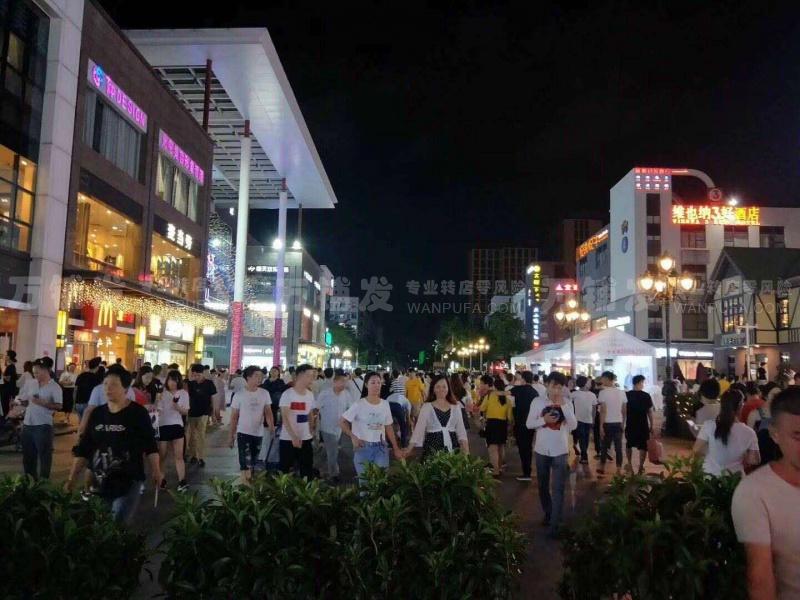 龙华新区大浪购物百货中心21㎡化妆品店转让